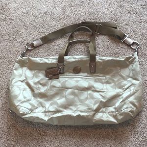 Beautiful New Coach Weekender Signature Light Duffle Bag